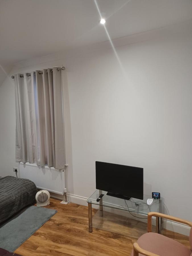 Beautiful Room In Lovely Flat Londýn Exteriér fotografie